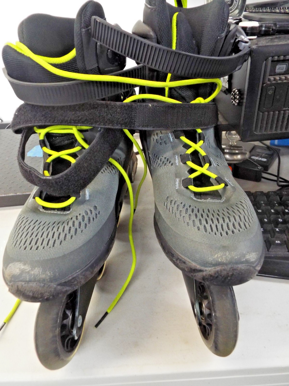 Rollerblade Macroblade 80 Inline Skates Size 10 Men’s